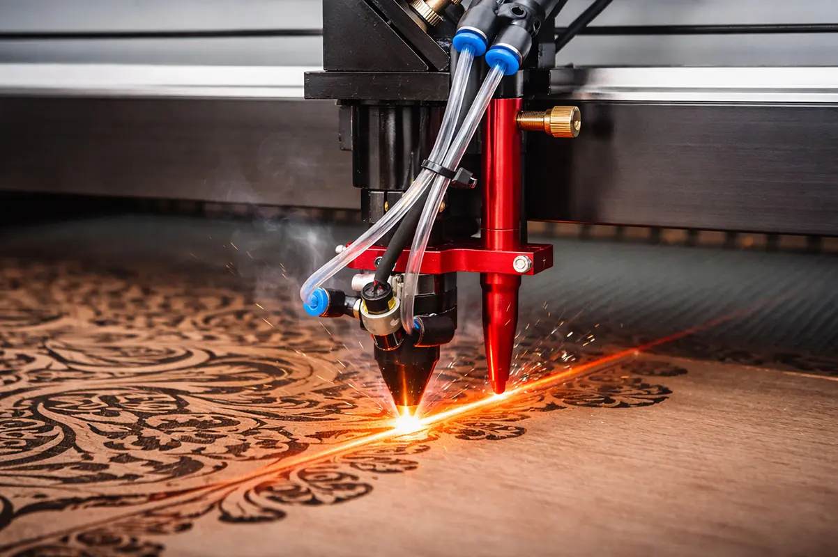 How to Use a CO2 Laser Cutting Machine
