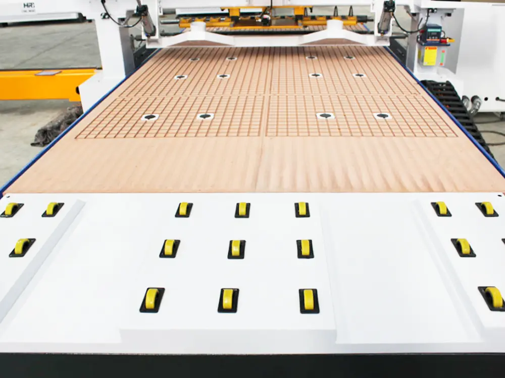 Assisted feeding rollers