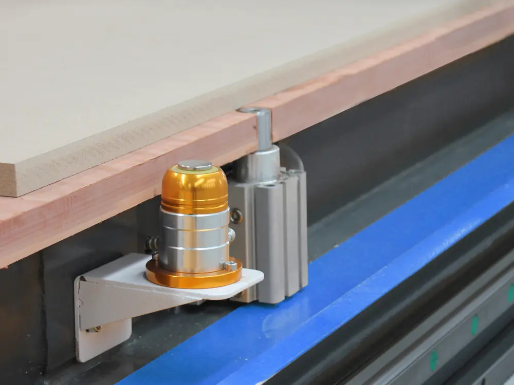 Automatic tool setter