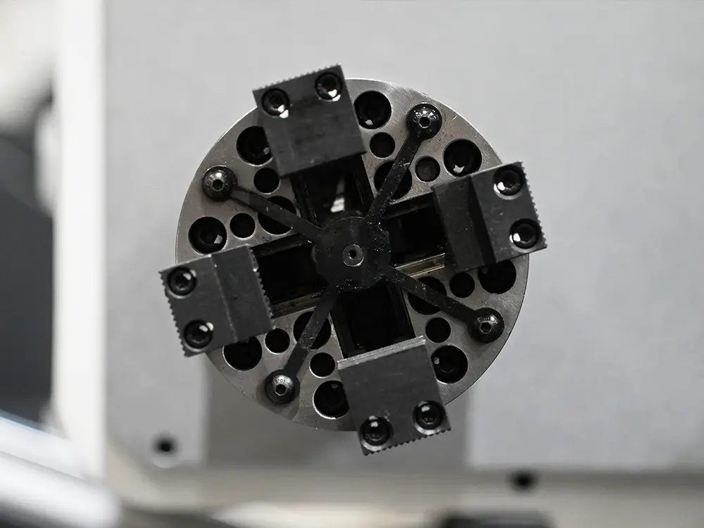 Rear chuck for high-speed fiber laser tube cutting machine with automatic loading & unloading