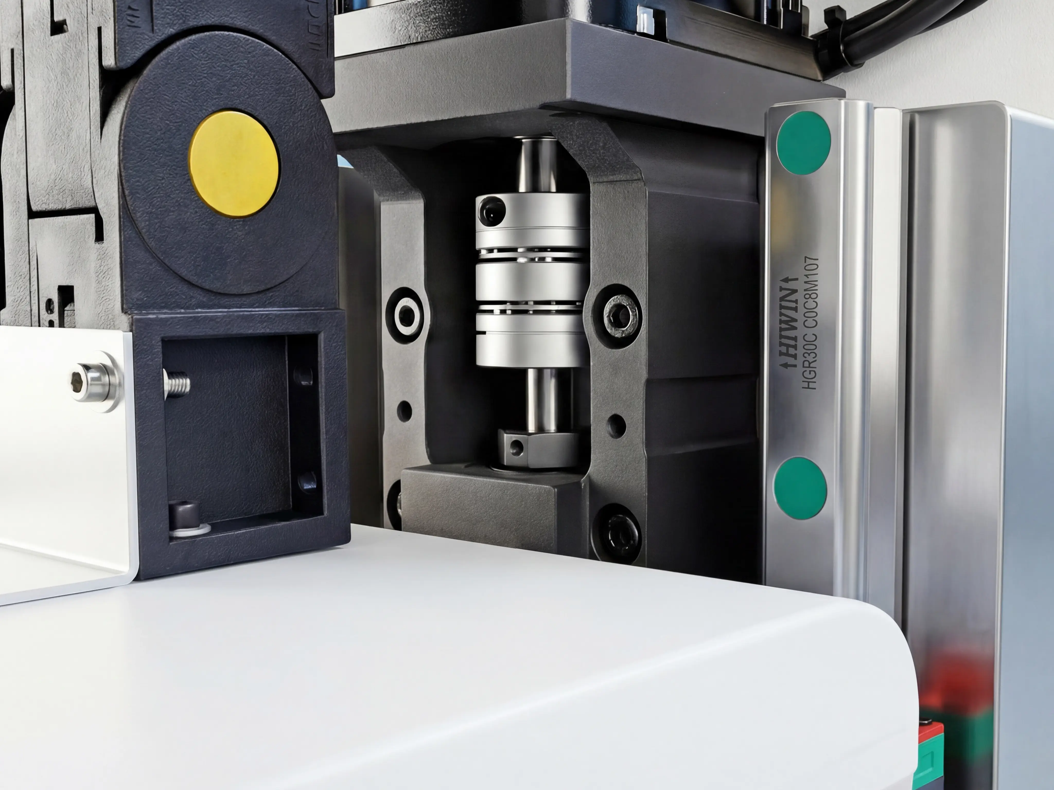 High-precision diaphragm coupling of Spire 2130 ATC CNC router