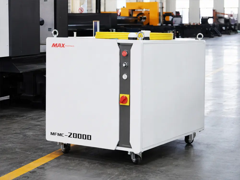 Maxphotonics 20kW fiber laser source Maxphotonics 20kW fiber laser source of the 3-chuck fiber laser tube cutting machine with bevel cutting