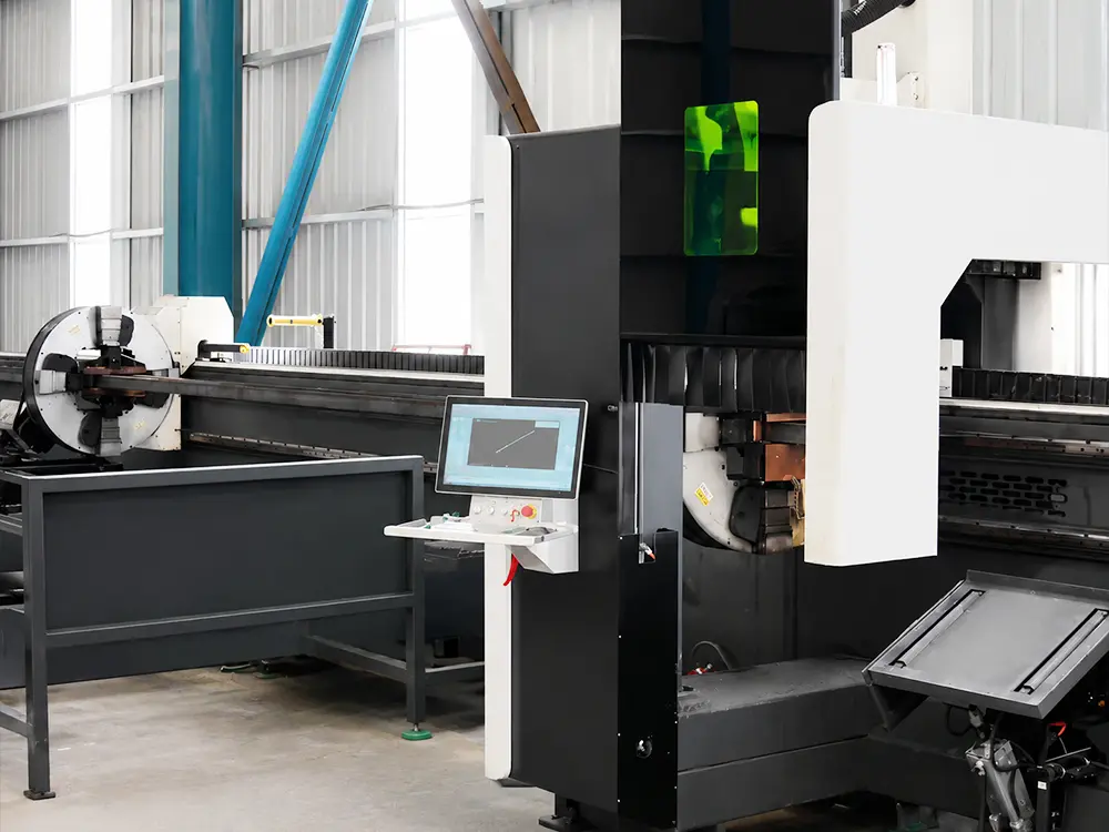 BOCHU FSCUT5000S system BOCHU FSCUT5000S system of the 3-chuck fiber laser tube cutting machine with bevel cutting