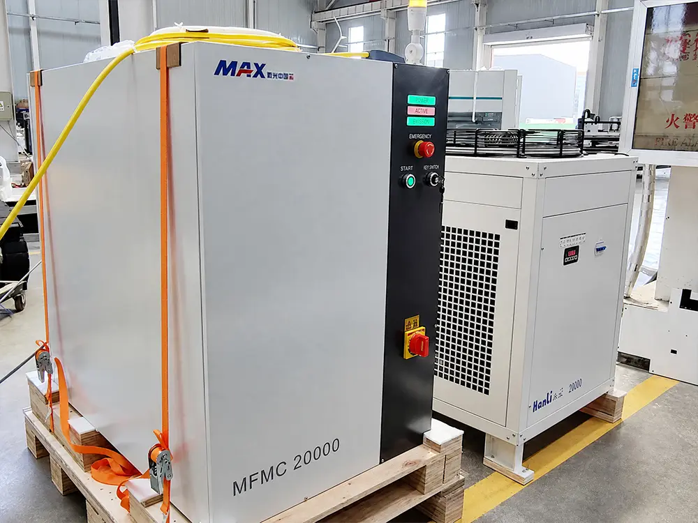 Maxphotonics 20,000W industrial-grade fiber laser source Maxphotonics 20,000W industrial-grade fiber laser source of large 4-chuck fiber laser tube cutting machine