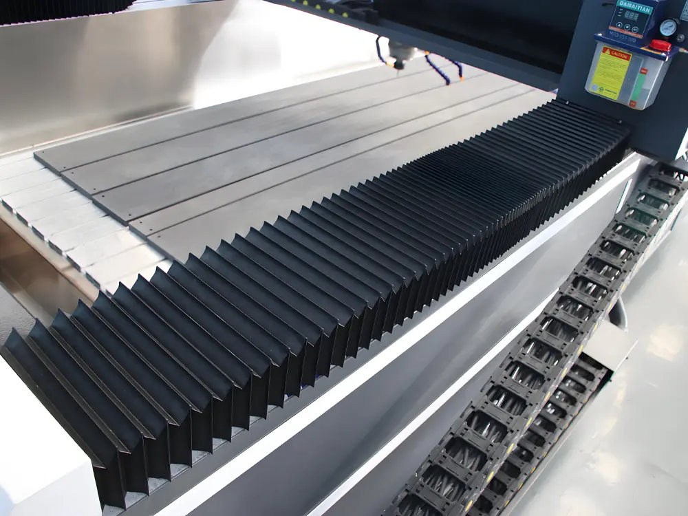 Fully enclosed bellows cover for X-axis and Y-axis 