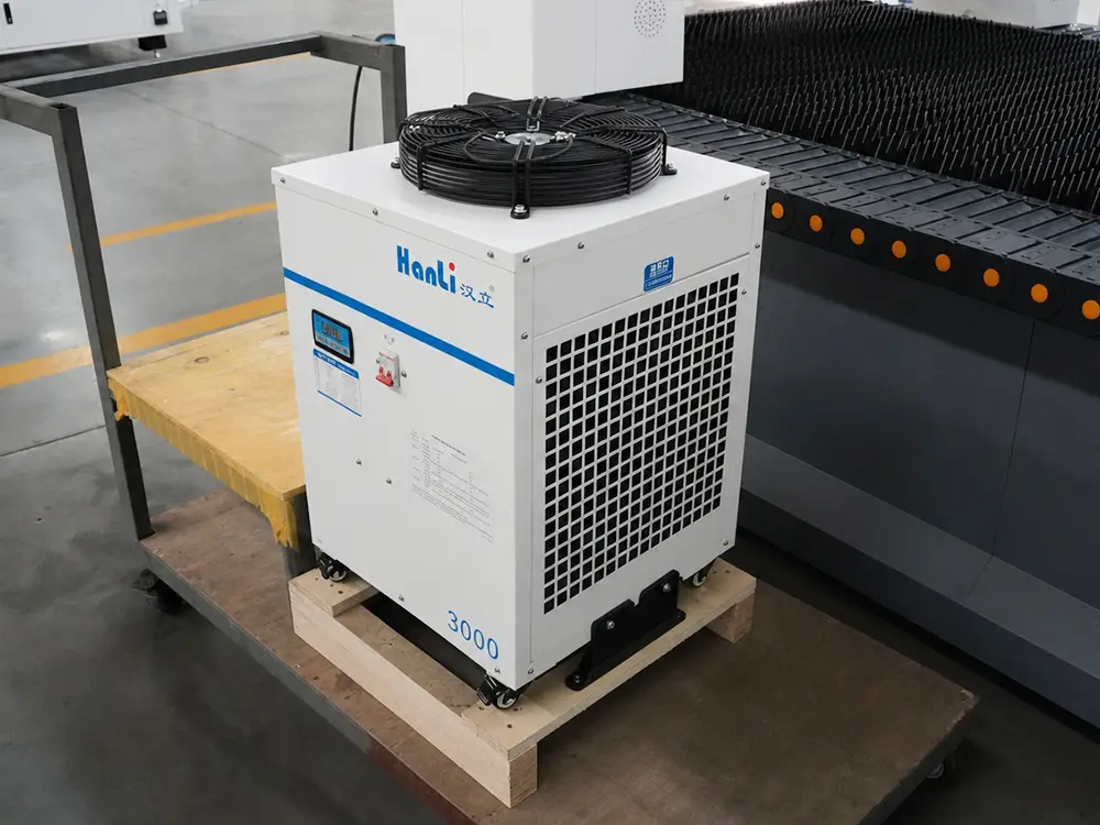 Hanli 3000W industrial chiller Hanli 3000W industrial chiller for the 2-chuck fiber laser tube cutting machine with feeding system