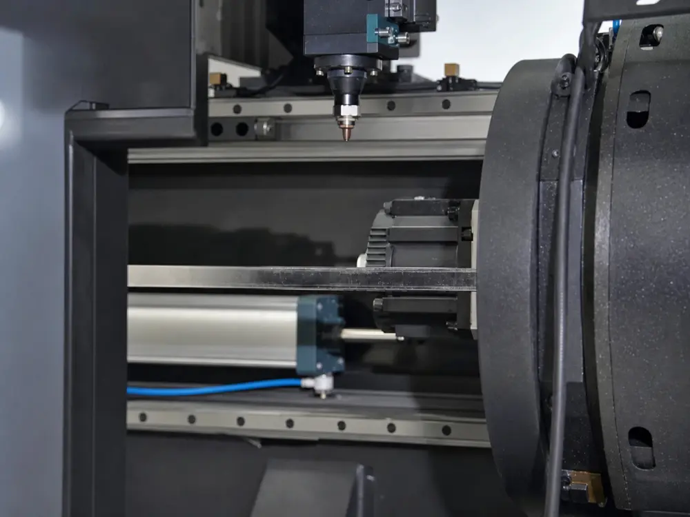 Inovance servo system Inovance servo system of the 2-chuck fiber laser tube cutting machine with feeding system
