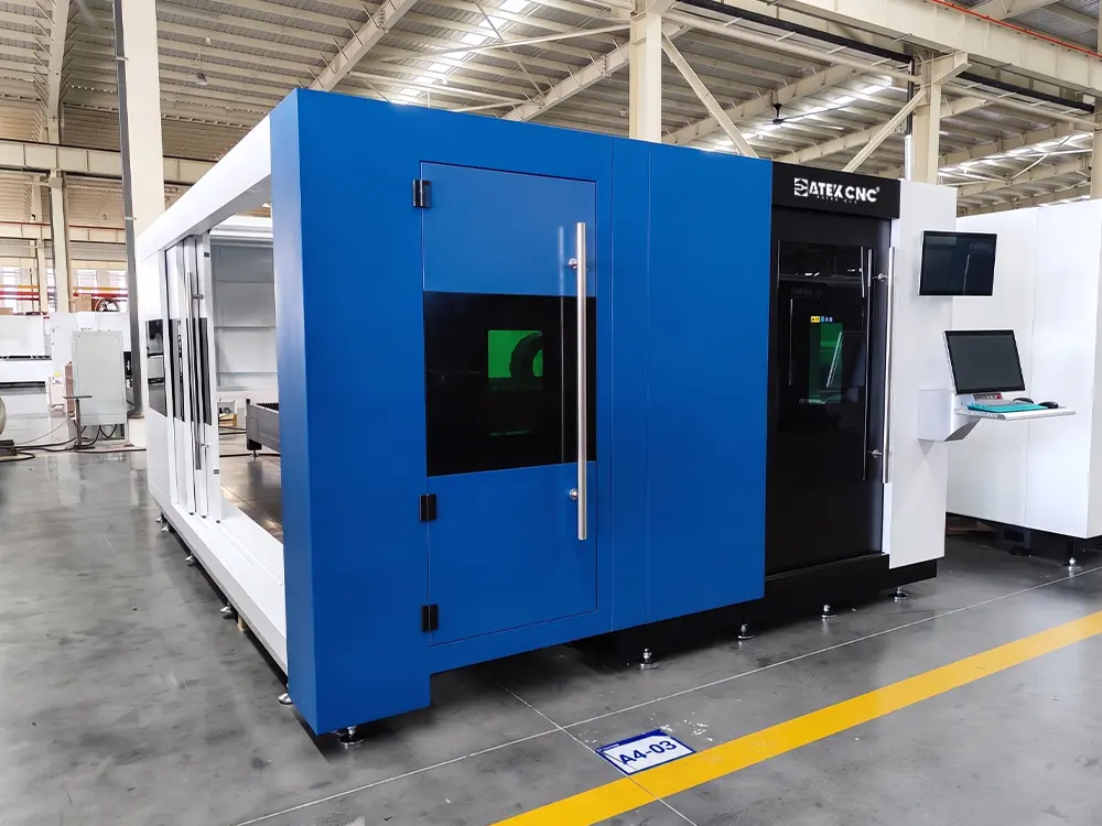 Right front view of the fiber laser sheet and tube cutting machine with shuttle table (the side door is open) Right front view of the fiber laser sheet and tube cutting machine with shuttle table (the side door is open)