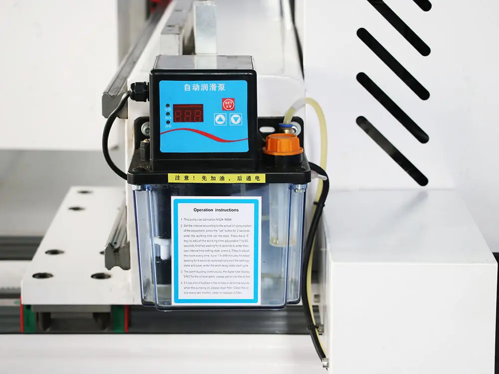Automatic lubrication system for ATC CNC nesting machine