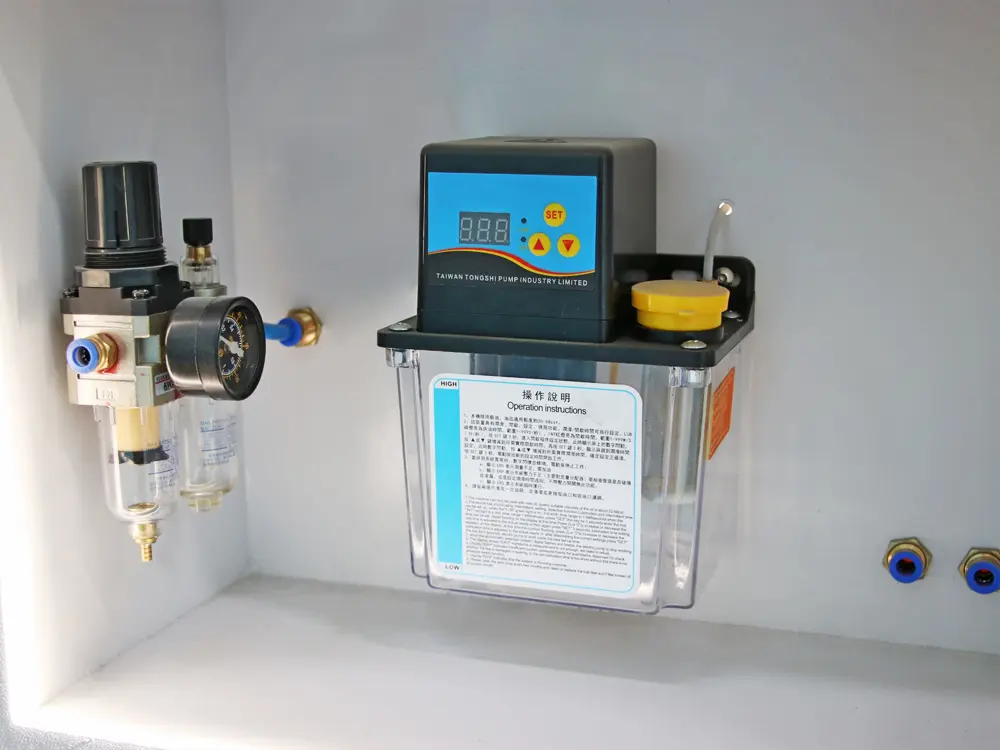 Automatic lubricater