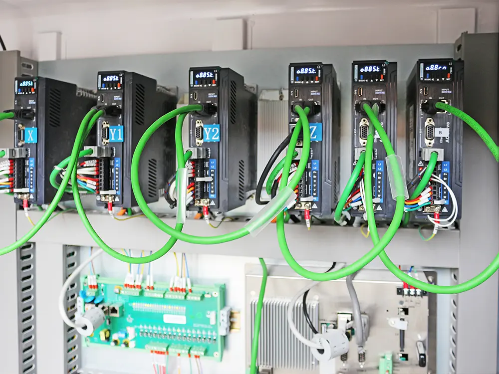 2130 ATC CNC Nesting Machine Leisai Servo Motor