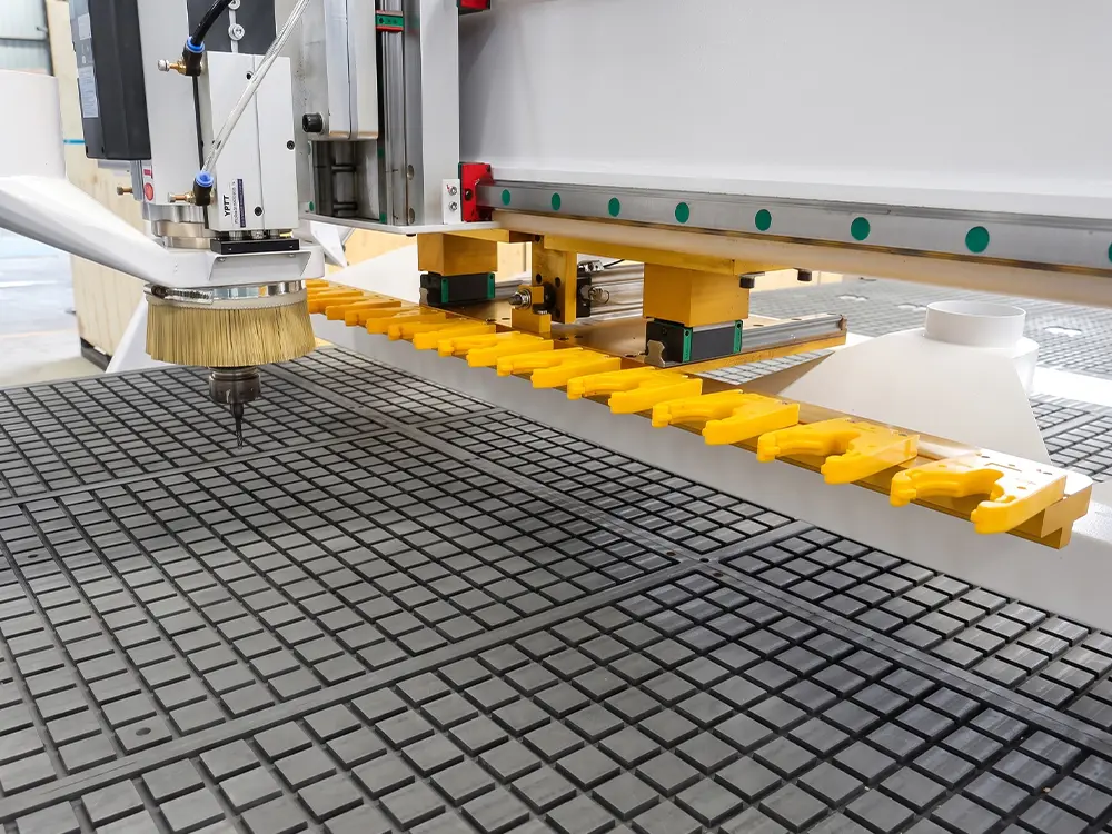 Linear Tool Changer The linear tool changer can hold up to 12 ISO30 standard tools.