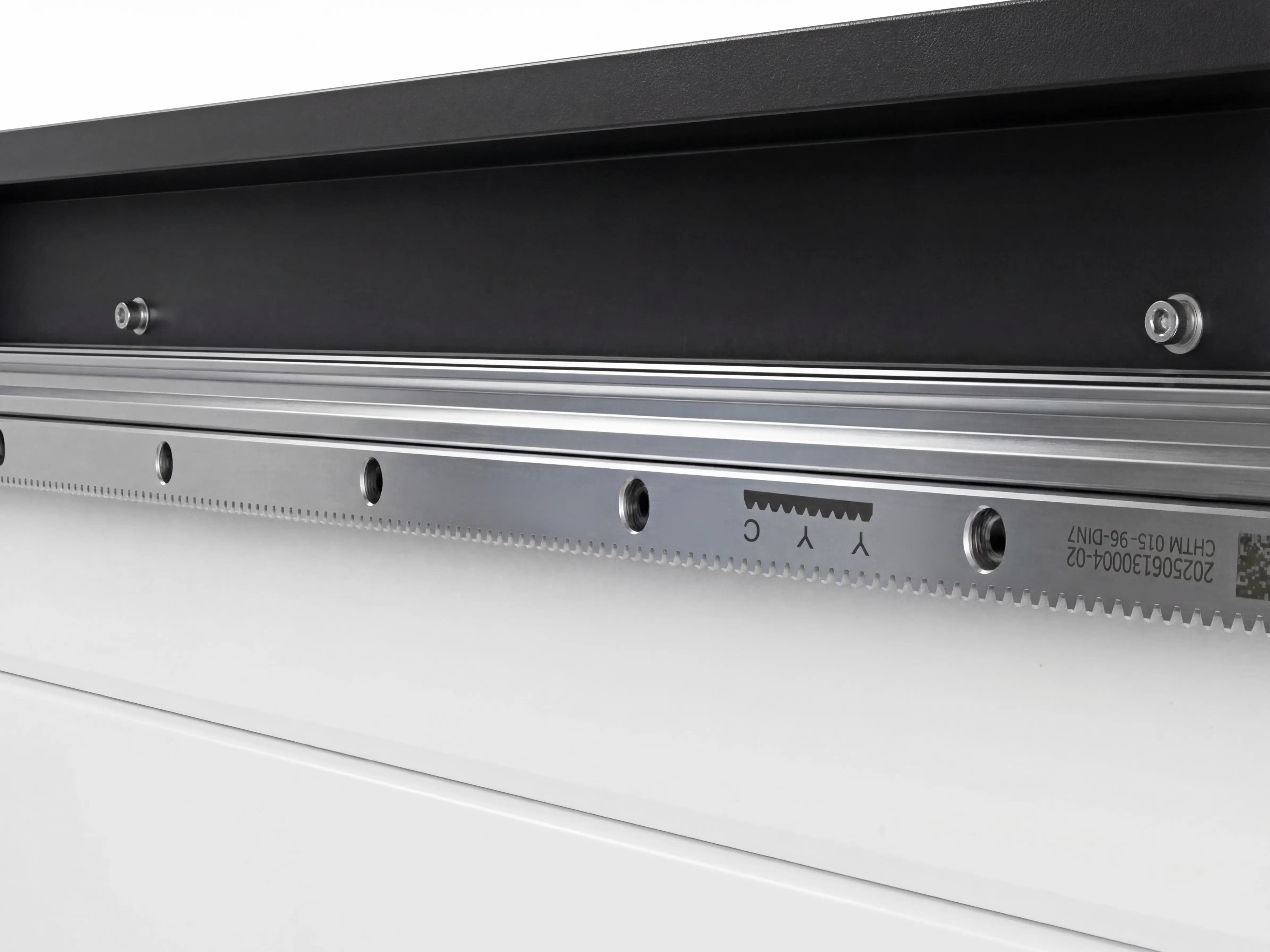 YYC (Taiwan) Ground helical rack of Spire 1325 CNC wood router