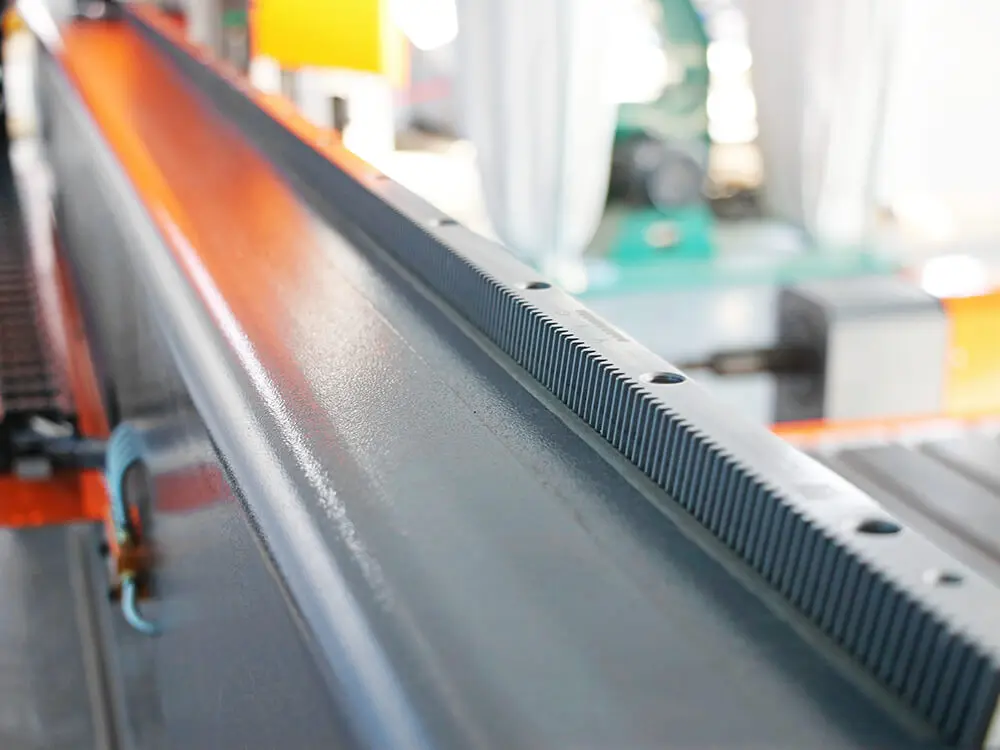 Taiwan YYC helical racks & pinions Taiwan YYC helical racks & pinions of CK-1325-RT CNC router