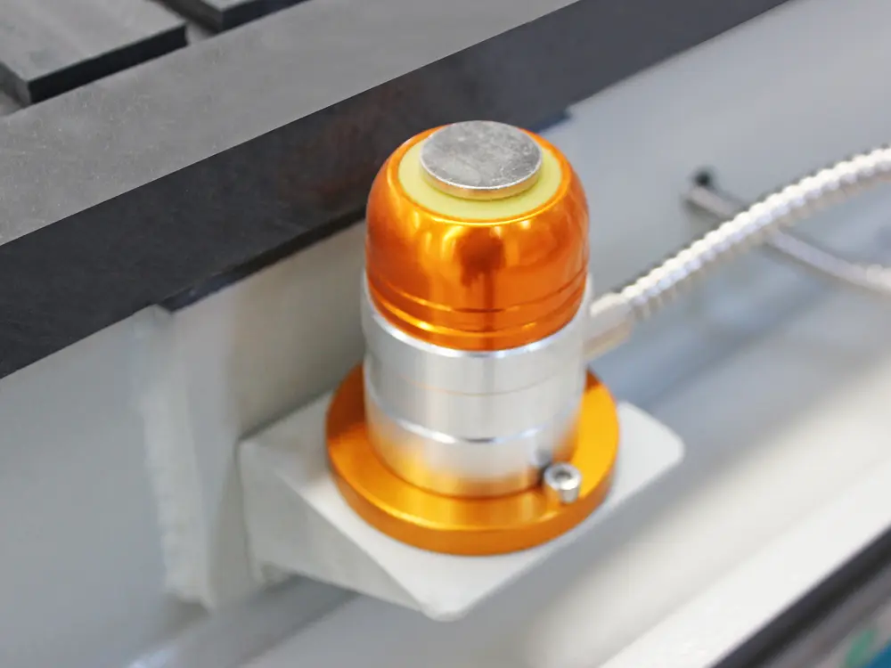 Automatic tool setter