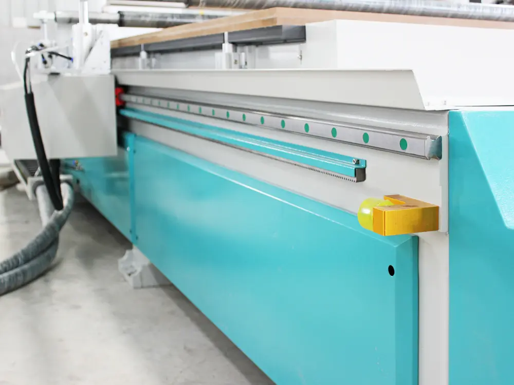 HIWIN (Taiwan) guideways / racks