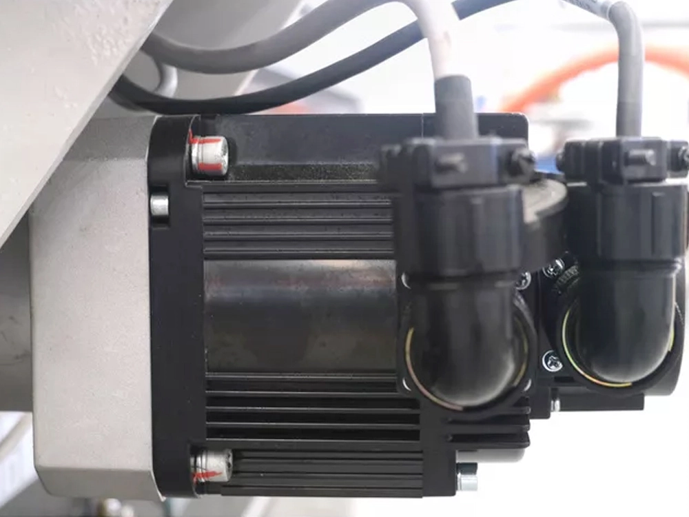 Servo motor for CNC router
