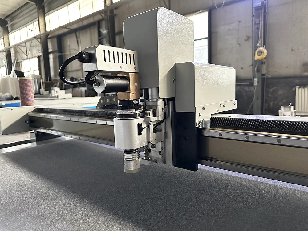 Electric oscillating knife