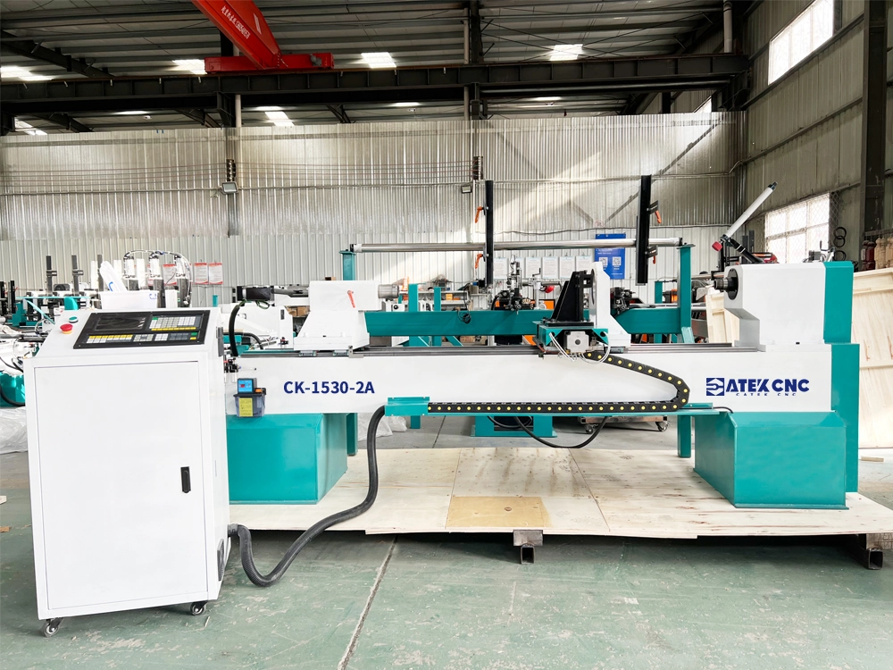 Front view of double-tool CNC wood lathe with automatic feeding device