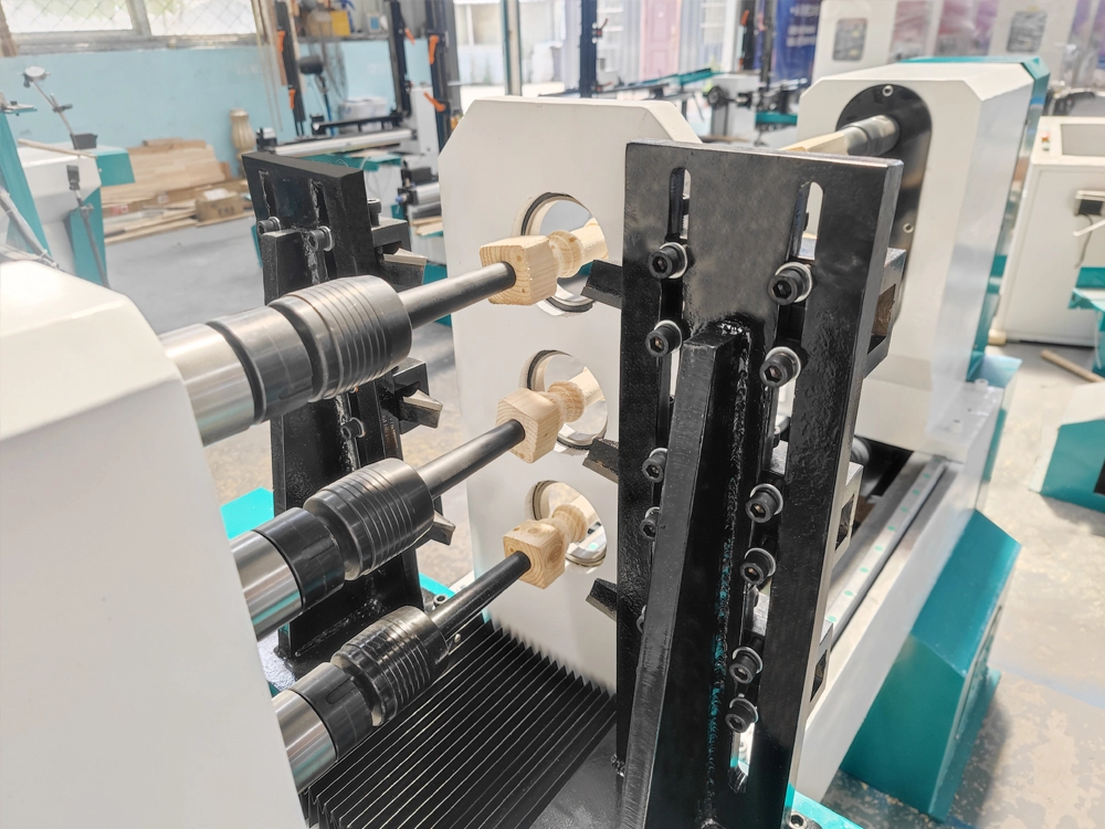 CNC woodworking lathe Three stations and six tools