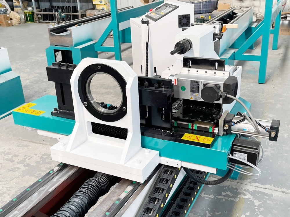 Double turning tool and multi-function spindle of CNC wood lathe with carving function