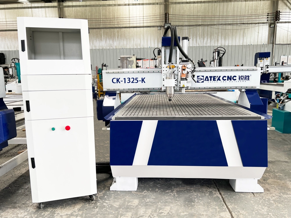 4x8ft CNC router with oscillating knife