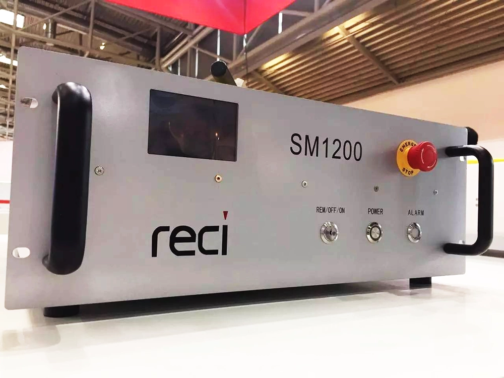 RECI laser generator