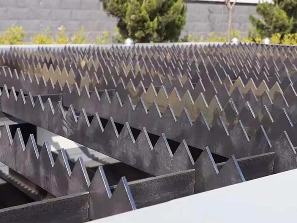 Tooth-type slats workbench for CNC plasma cutter