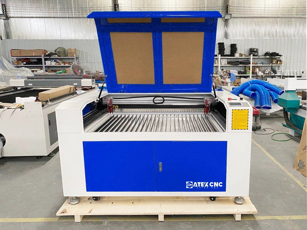 CO2 laser engraving machine with two stations