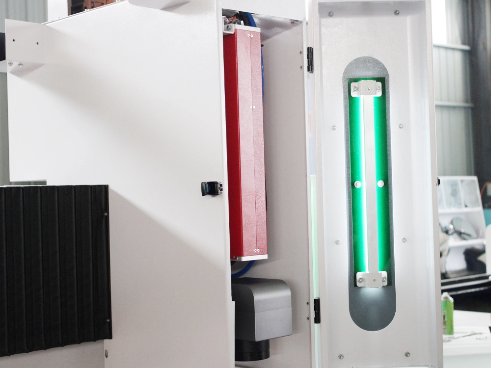 Laser head protective cabin