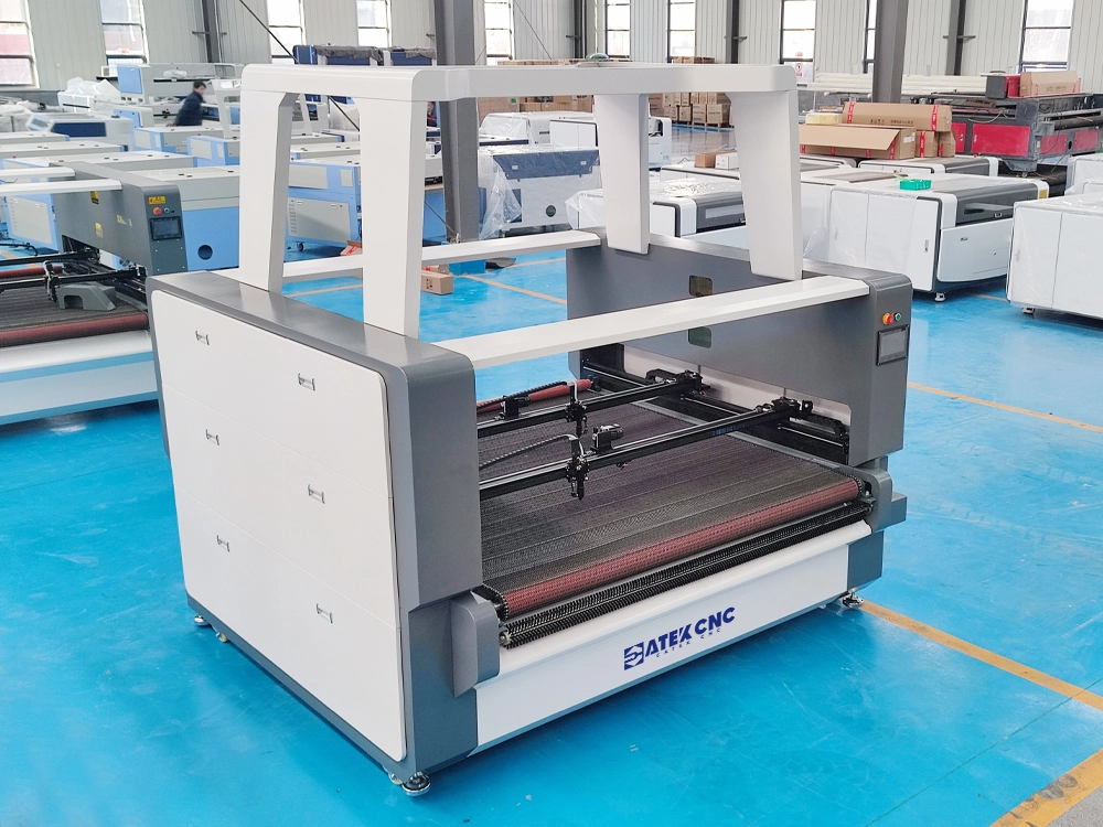 Front right view of CO2 laser fabric cutting machine