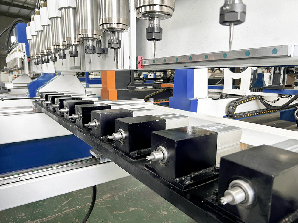 Taper rotary axis of 3D wood sculpting machine