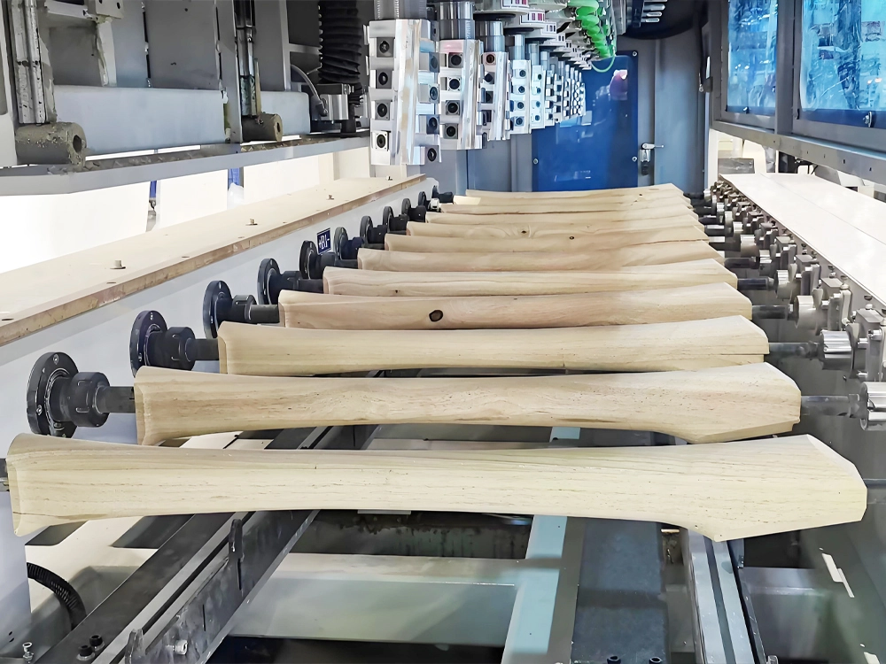 Center of holded workpiece