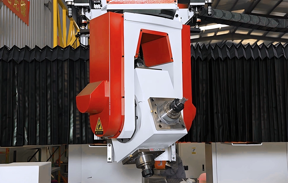 Four sides spindle on the five axis machine head