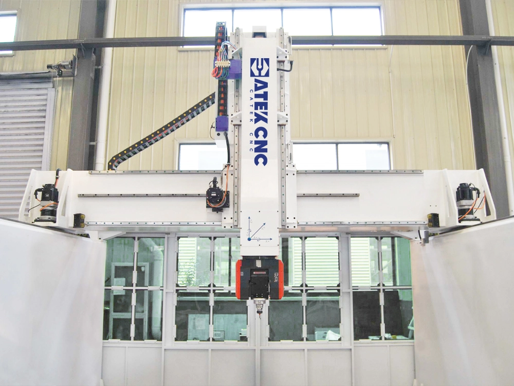 Long-travel X, Y, Z linear axes and U-shaped five-axis machine head