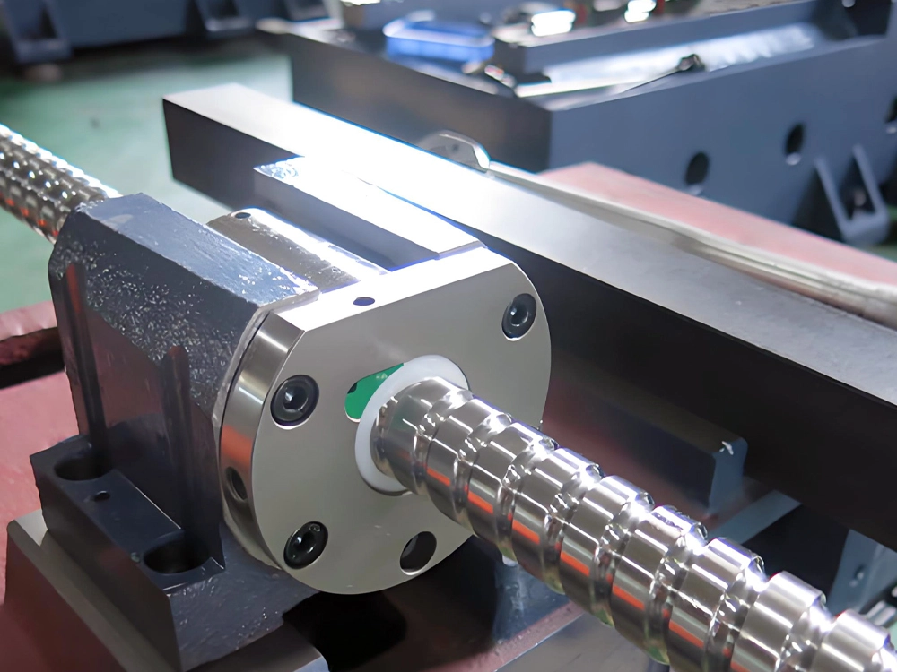 Ball screws of multifunctional drilling and milling metal processing centers