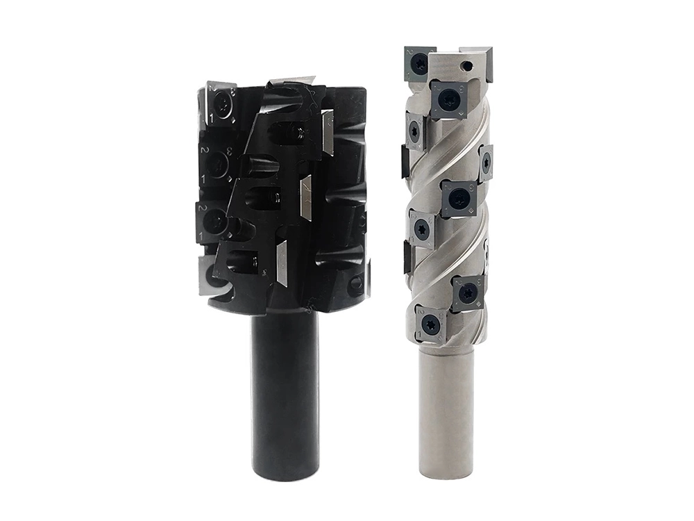 Replaceable spiral milling cutter