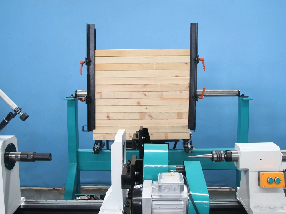 Silos for storing wood