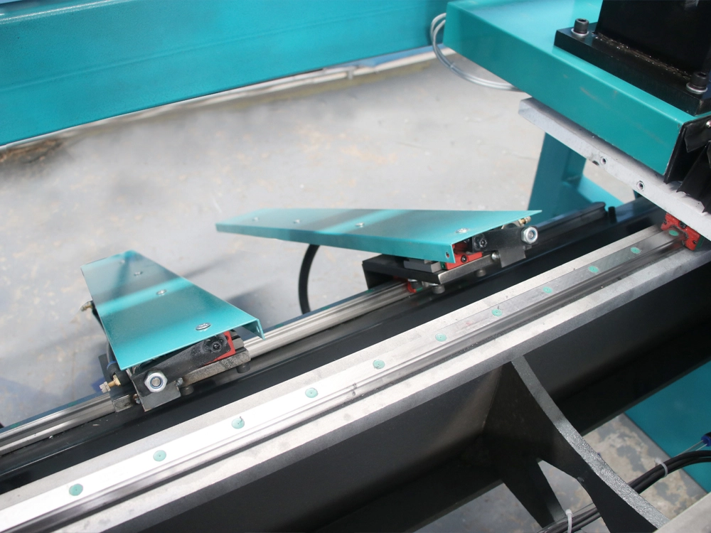 Automatic unloading device