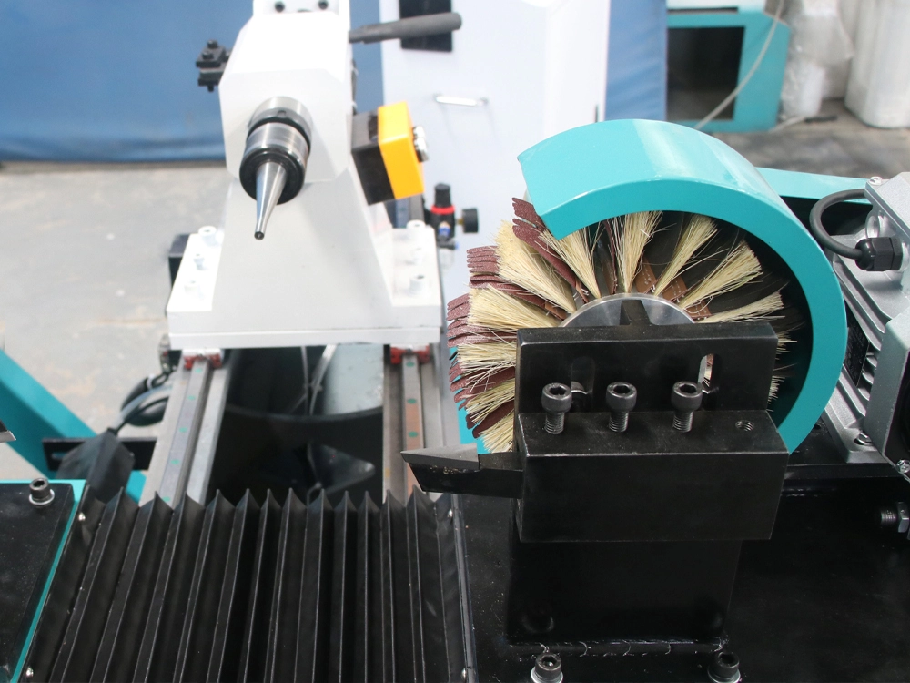 Automatic sanding wheel