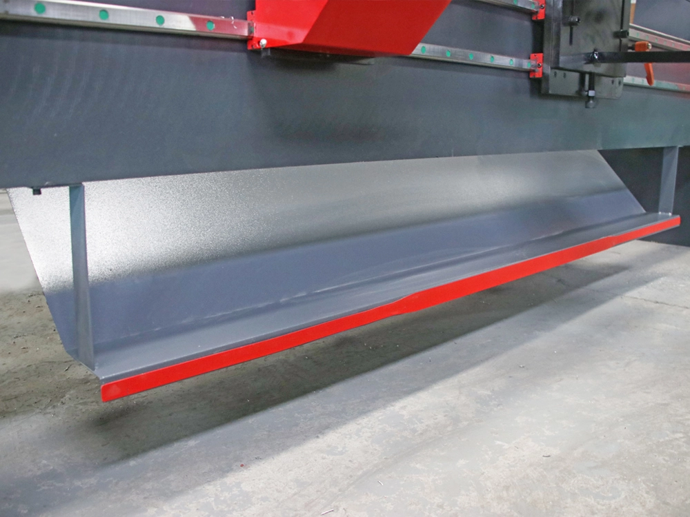 Automatic material receiving device