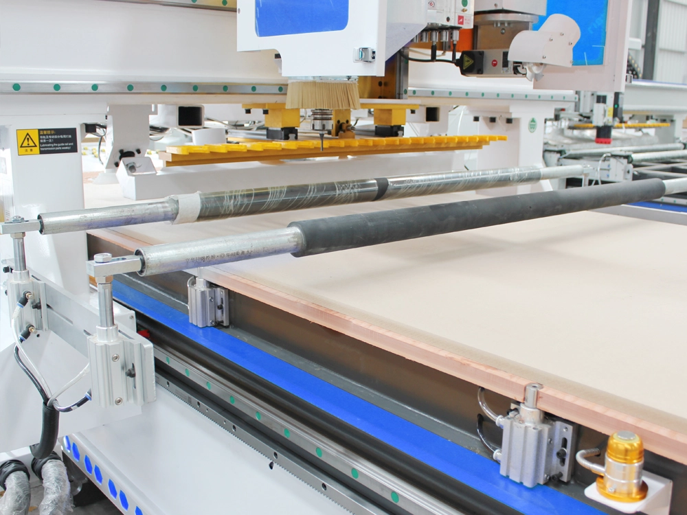 Double-rod pneumatic pressure roller