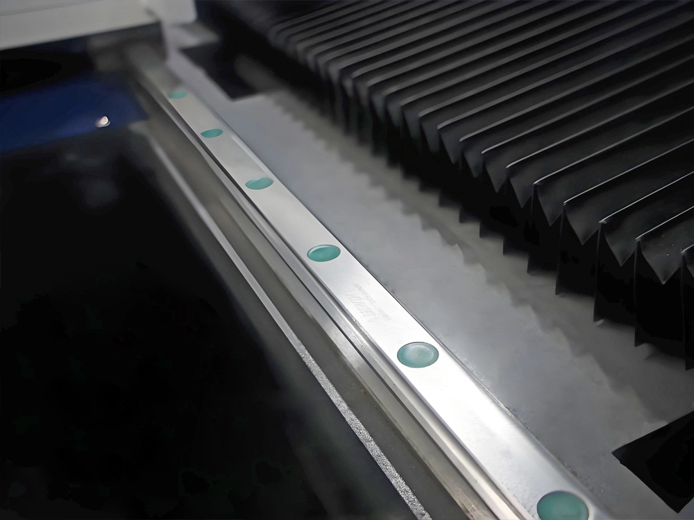 Taiwan HIWIN guideways for 5-axis CNC wood lathe