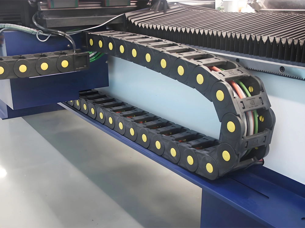 High-strength cable carriers (drag chains) for 5-axis CNC wood lathe