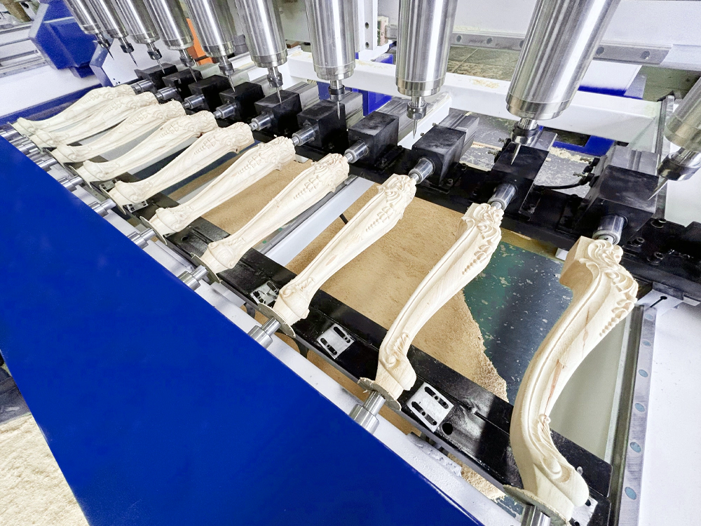 Multi-Head CNC Wood Router for Batch 3D Carving