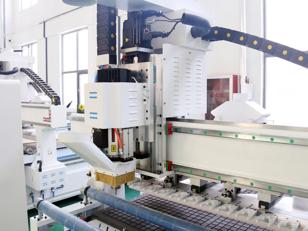 Most-Sold CNC Router with Linear Automatic Tool Changer for Sale
