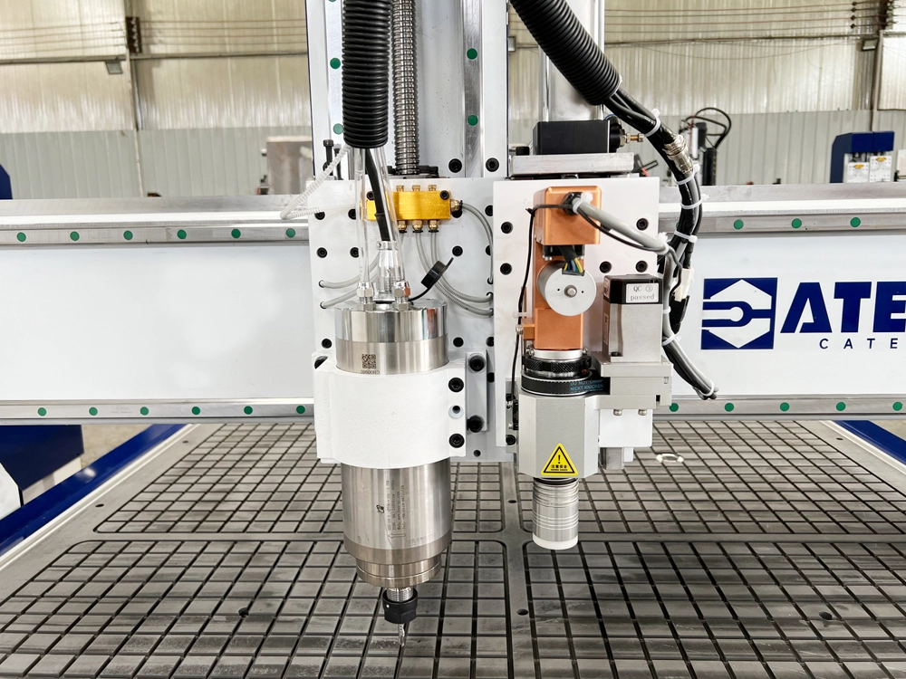 CNC Router Machine with Oscillating Knife for Cutting Cardboard and Cloth