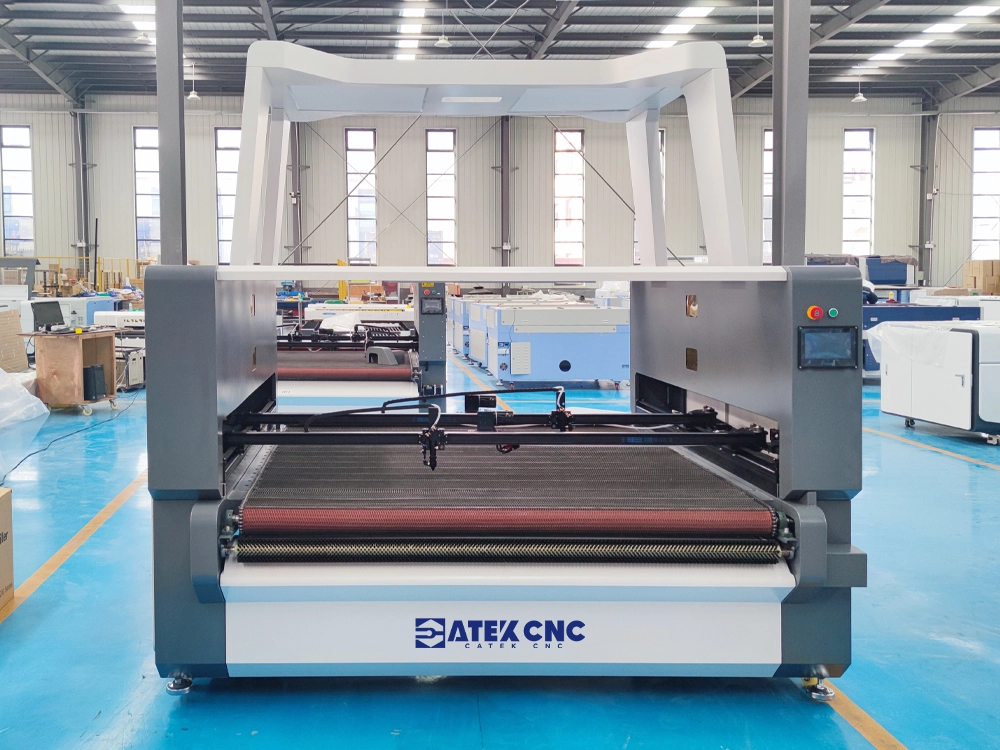 6x5ft CO2 Laser Fabric Cutter with Vision Positioning and Conveyor