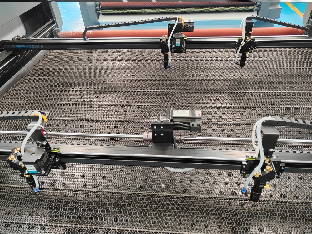6x5ft CO2 Laser Fabric Cutter with Vision Positioning and Conveyor