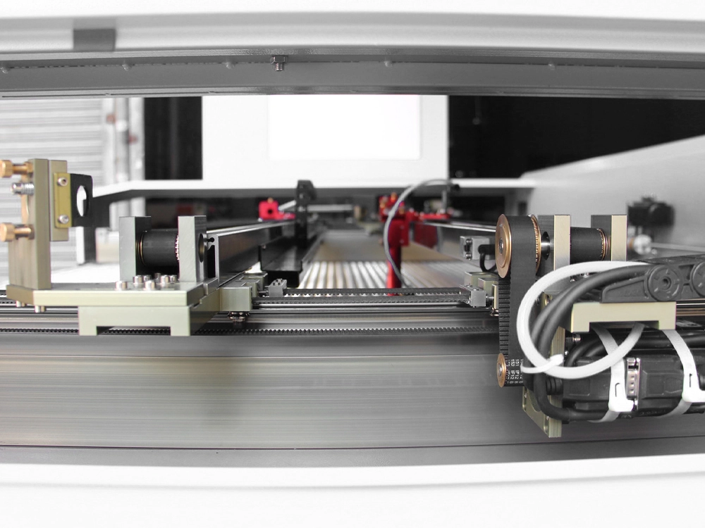 6x5ft CO2 Laser Fabric Cutter with Vision Positioning and Conveyor